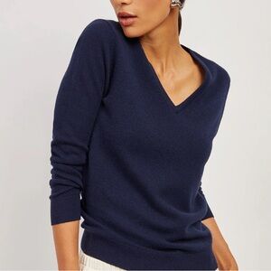 💙 NEW JACOB NAVY V-NECK SWEATER